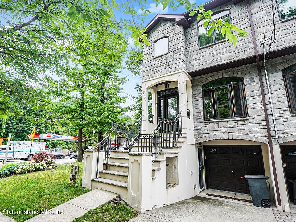 1st image of 343 Arbutus Ave