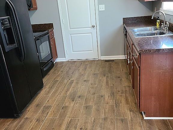 5th image of 1333 Loren Cir