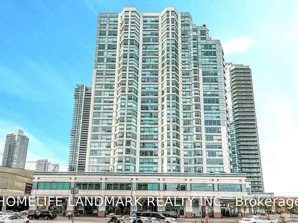 10 Queens Quay W #611