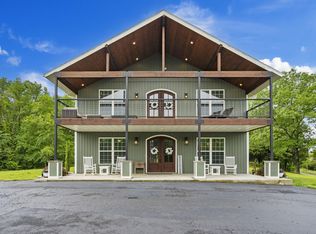 546 Buttermilk Spring Rd, Galena, MO 65656