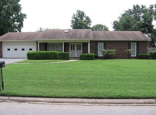 119 Bradley Dr, Sikeston, MO 63801