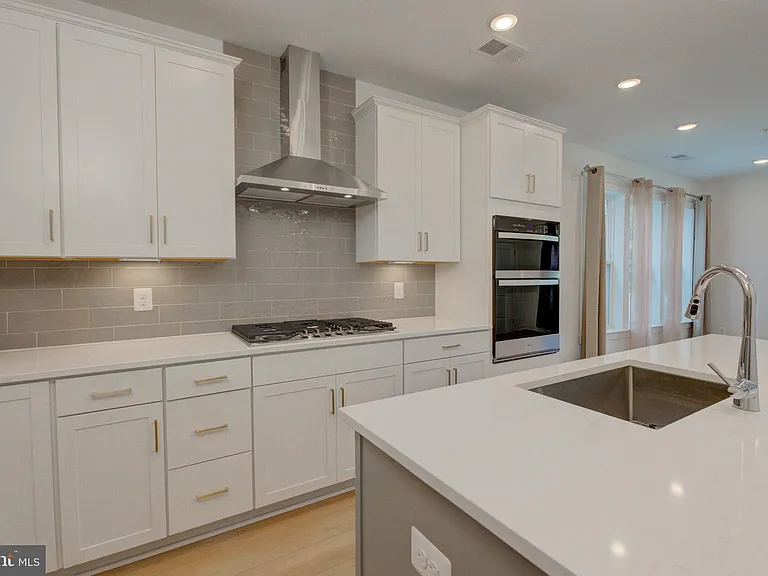 16108 Frederick Rd — Photo 20