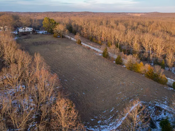 1411 County Road 1290, Willow Springs, MO 65793