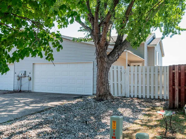 557 Kendall Dr, Hastings, MN 55033
