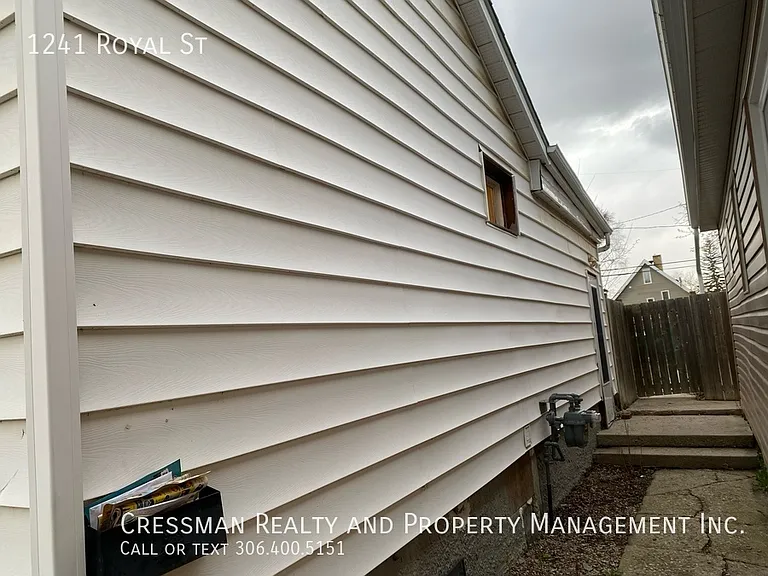 1241 Royal St — Photo 2