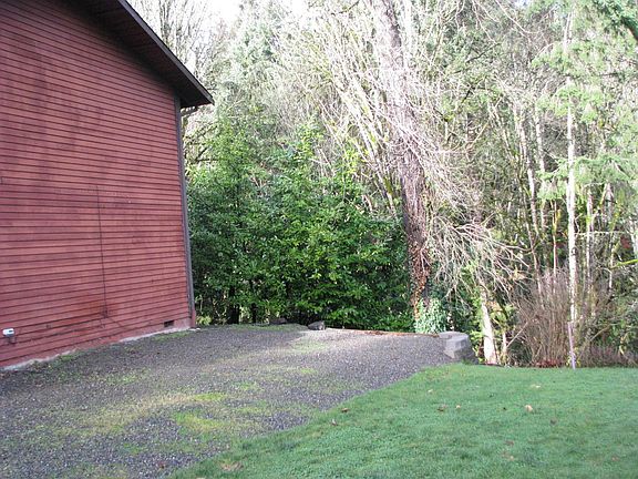 RV parking area. Room for 4 cars.