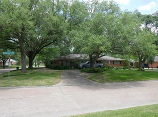 3890 Kenwood Dr, Beaumont, TX 77706