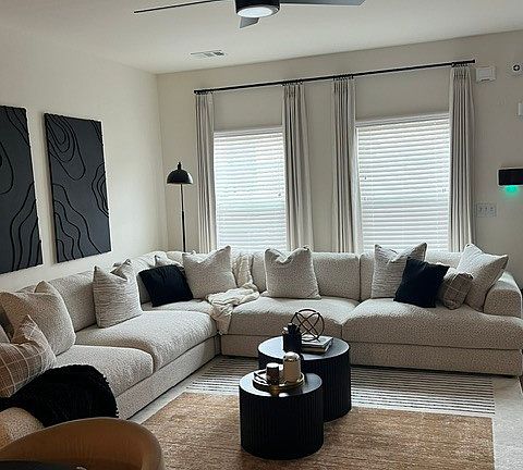 4th image of 832 Ambient Way SW