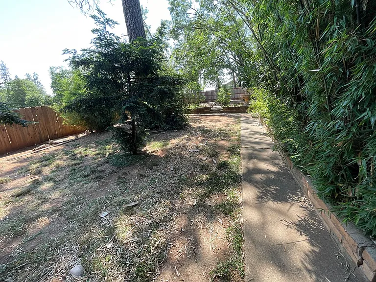 1822 Arrowhead Dr — Photo 24