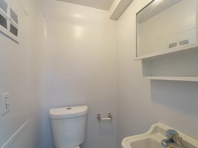10024 Lorain Ave — Photo 13