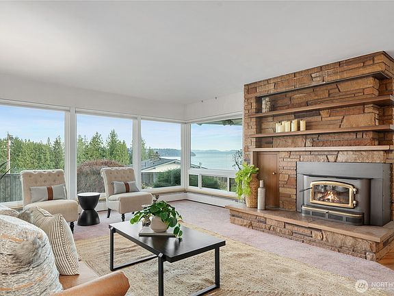4th image of 8154 E Seaview Drive