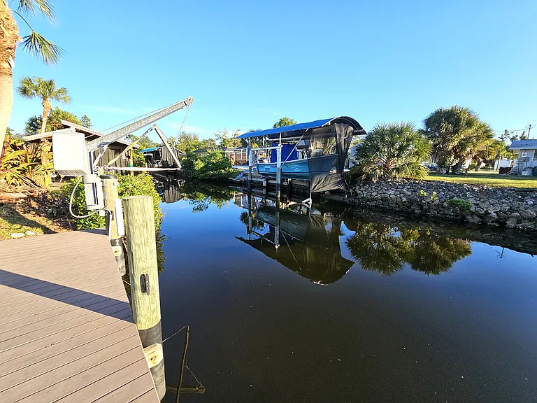Dock