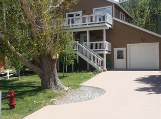 102 Elderberry Ln, Crowley Lake, CA 93546