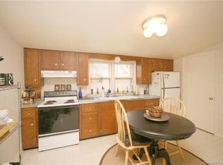156 Forest St UNIT B, New Canaan, CT