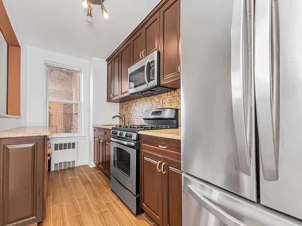 67-14 108th St #2G, Forest Hills, NY 11375
