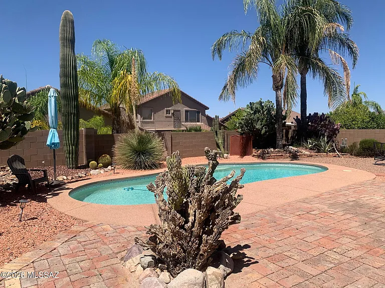 2514 E Petroglyph Ln — Photo 20