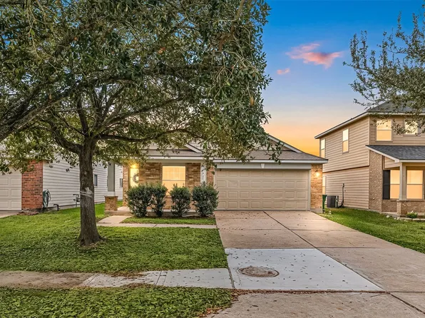 9230 Wolcott Park Ln, Houston, TX 77075