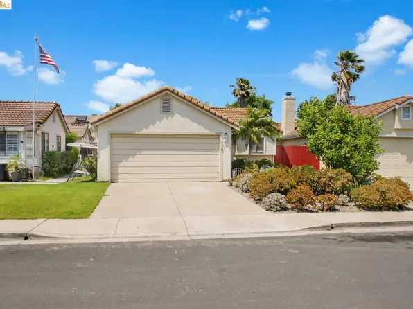 1824 Hamburg St, Oakley, CA 94561