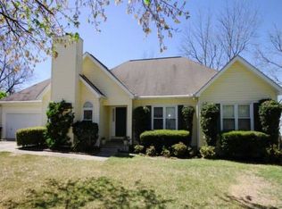 104 Kathy Ln, Warner Robins, GA 31093