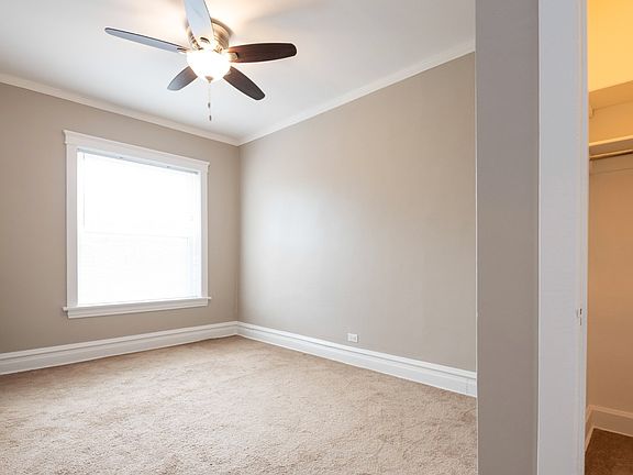 4th image of 1452 W Winnemac Ave #3E