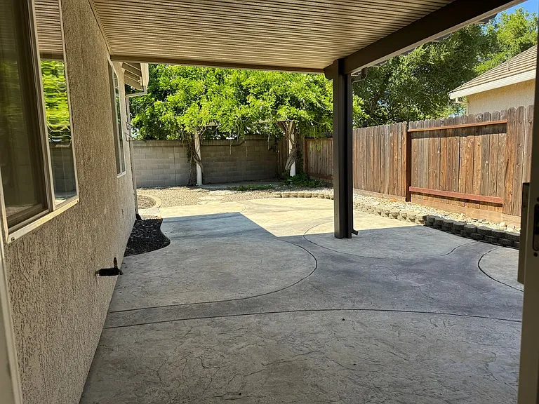 576 Sutherland Ranch Ln — Photo 19