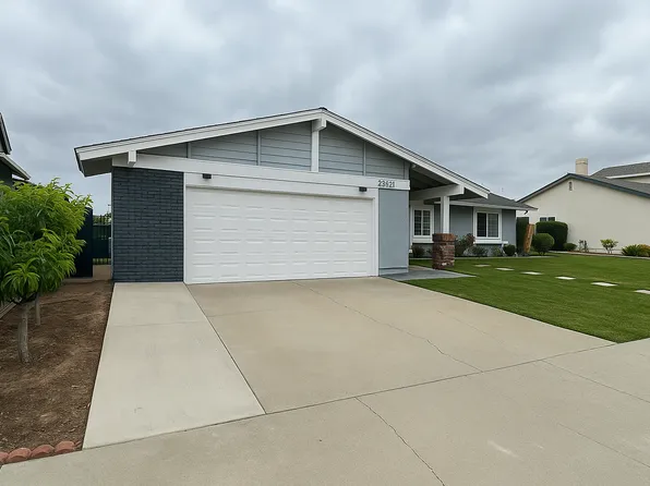 23621 Kentworthy Ave, Harbor City, CA 90710