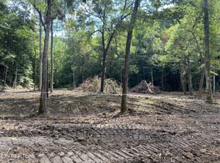 16 Stanley Creek Rd, Oneida, TN 37841