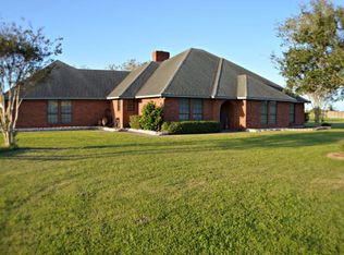90 Egret Dr, Port Lavaca, TX 77979