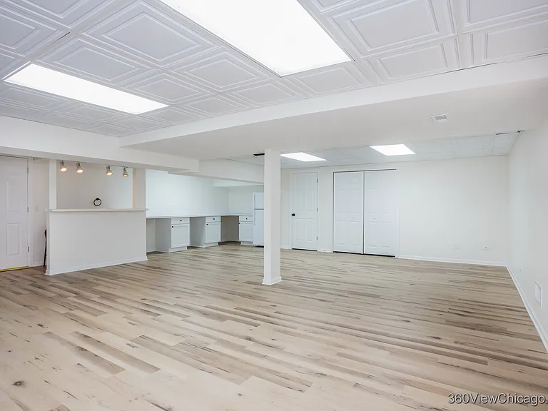 2070 Morningview Dr — Photo 25