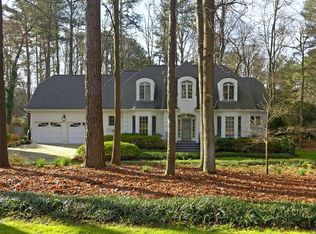 208 E Cornwall Rd, Cary, NC 27511