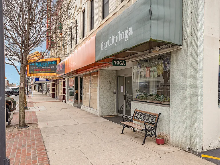 919 Washington Ave #4 — Photo 4