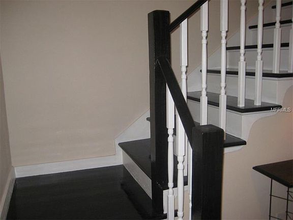 4th image of 8423 Bedford Ln