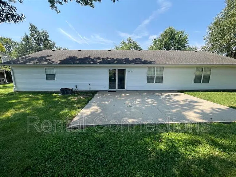 112 Stable Dr — Photo 12