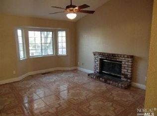1871 Commons Ct, Windsor, CA 95492