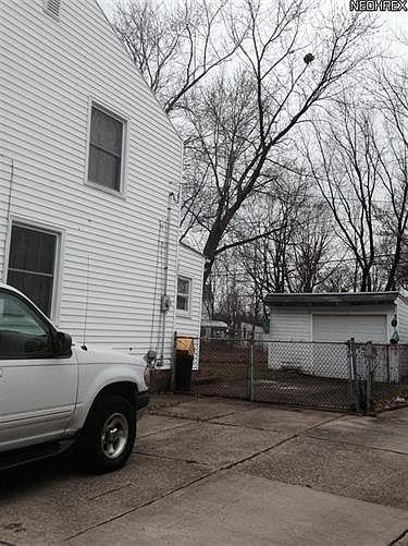 2nd image of 1532 E 256th St