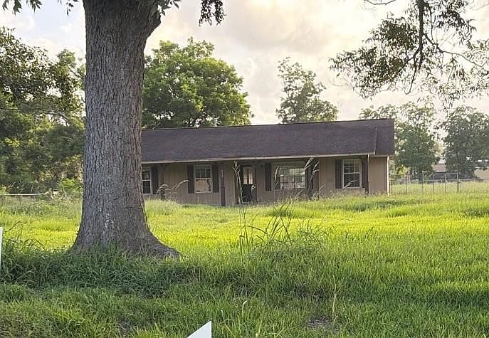 1st image of 412 Durazno Rd