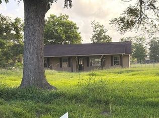 412 Durazno Rd, Jones Creek, TX 77541
