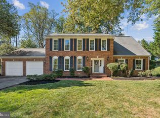 1172 Foxhound Ct, Mc Lean, VA 22102