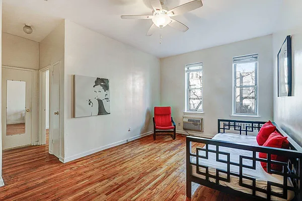 Sold by Sotheby's International Realty | media 1