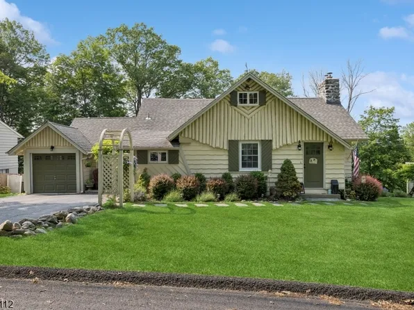 40 Hillside Rd, Sparta Twp., NJ 07871