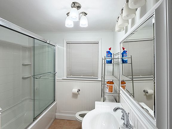 5th image of 3 Stoughton St Floor 2