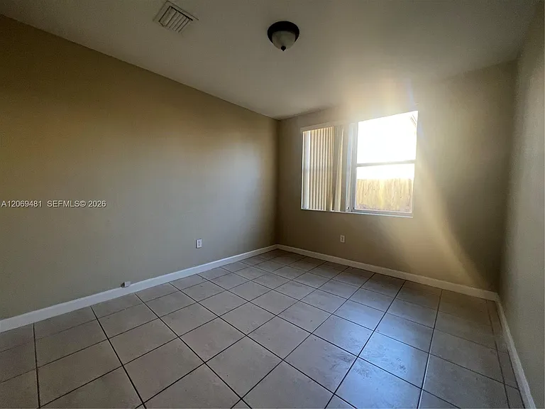 3360 NE 14th Dr #10430 — Photo 13