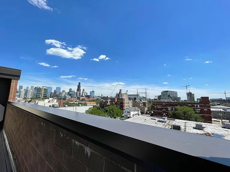 458 N Noble St #3W — Photo 33