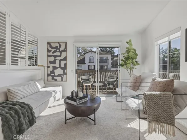 2960 Champion Way APT 805, Tustin, CA 92782