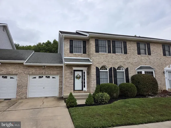 24 Dynasty Dr, Bear, DE 19701