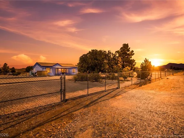 1410 Windy Ln, Pahrump, NV 89048