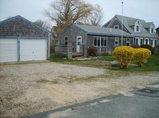 33 Feake Ave, Sandwich, MA 02563