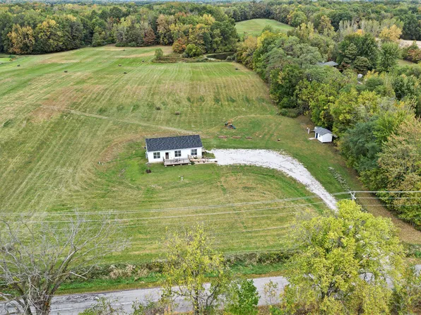135 W 900 N, La Porte, IN 46350