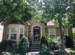 403 E 30th Ave, Kansas City, MO 64116