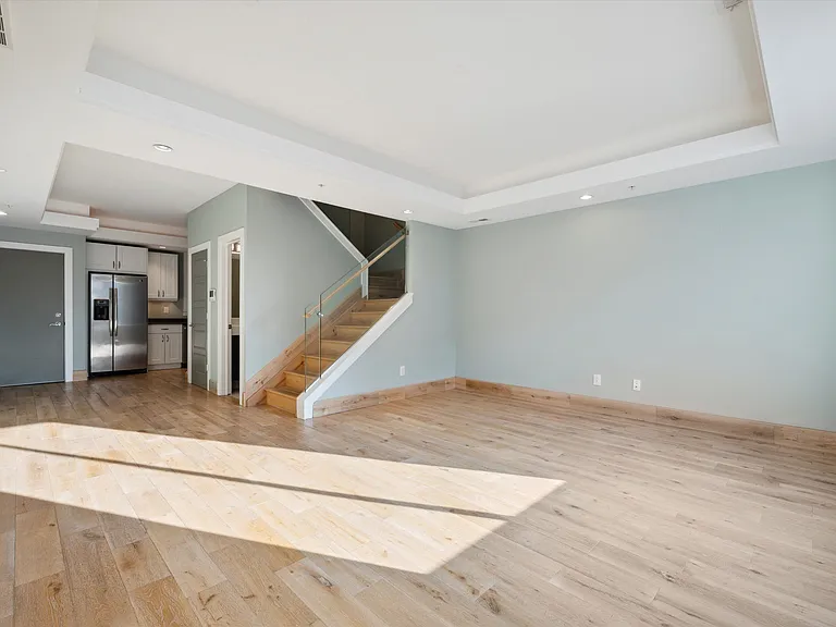 2032 Frankford Ave #22 — Photo 2